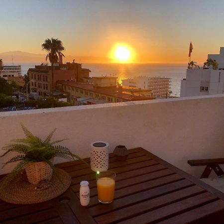El Cortijuelo. Magnificent Triplex Terraced House With Rooftop Of 18M2, Overlooking The Sea. Parking Torremolinos Exteriör bild