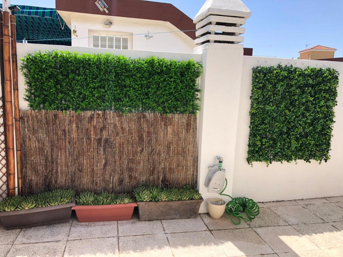 El Cortijuelo. Magnificent Triplex Terraced House With Rooftop Of 18M2, Overlooking The Sea. Parking Torremolinos Exteriör bild