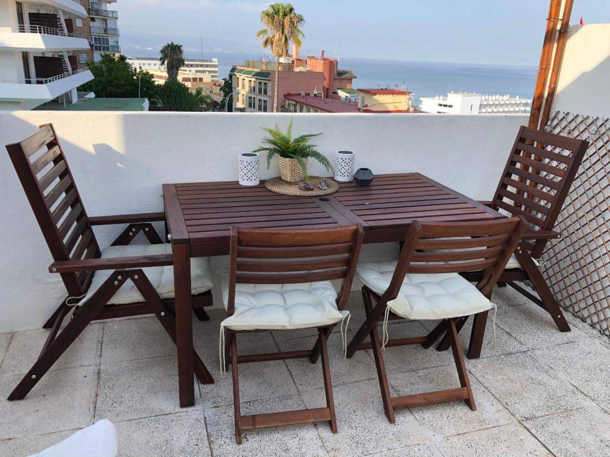 El Cortijuelo. Magnificent Triplex Terraced House With Rooftop Of 18M2, Overlooking The Sea. Parking Torremolinos Exteriör bild