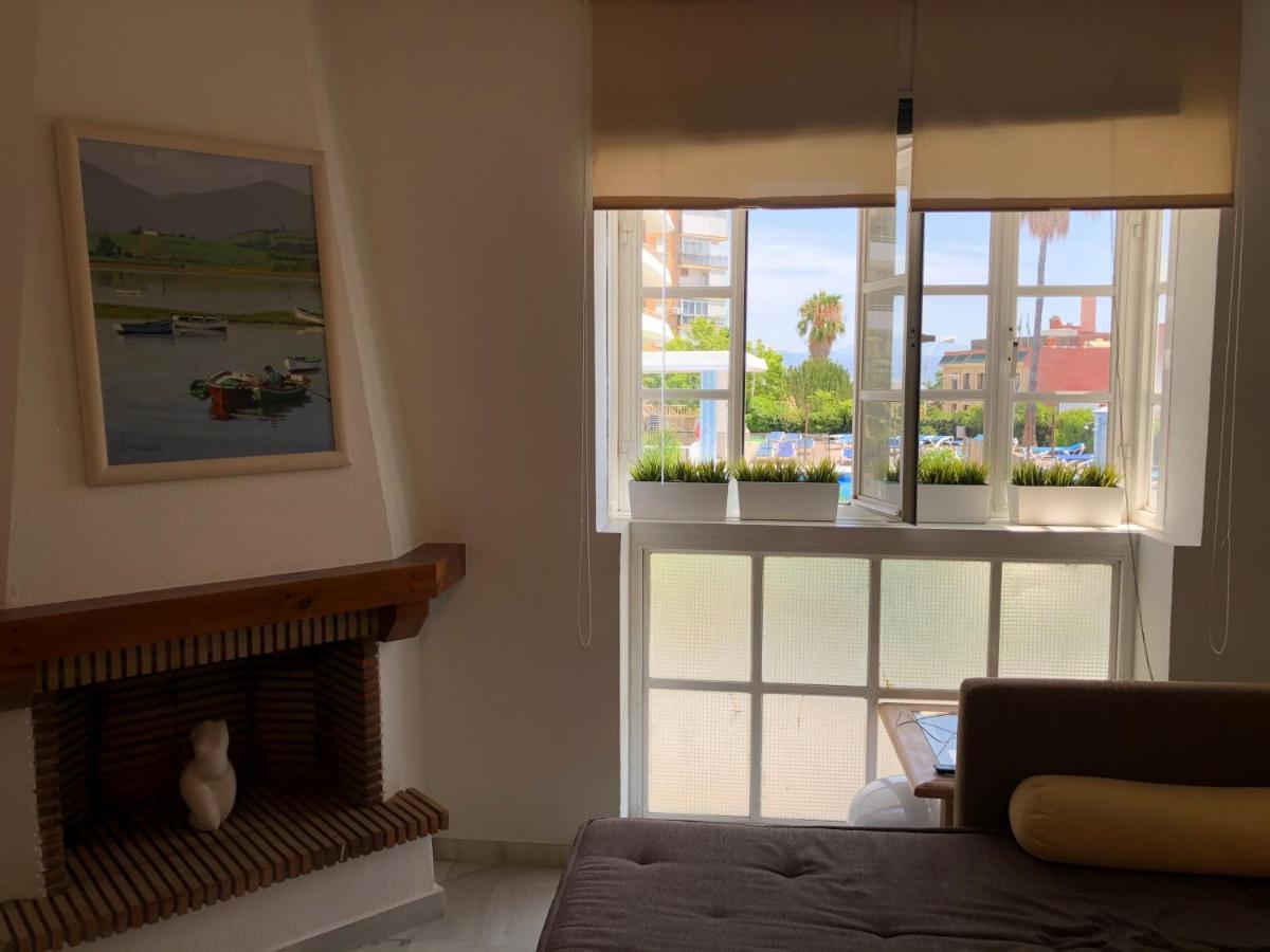 El Cortijuelo. Magnificent Triplex Terraced House With Rooftop Of 18M2, Overlooking The Sea. Parking Torremolinos Exteriör bild