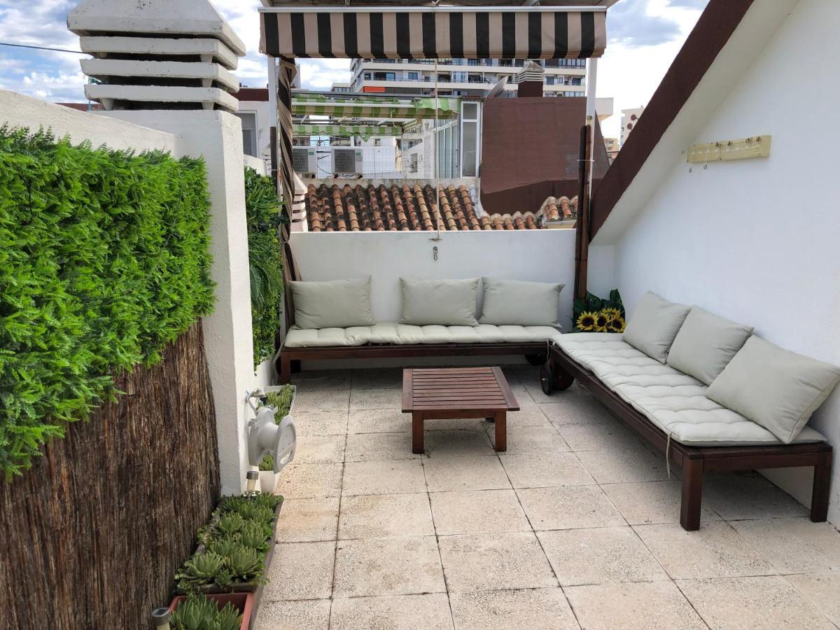 El Cortijuelo. Magnificent Triplex Terraced House With Rooftop Of 18M2, Overlooking The Sea. Parking Torremolinos Exteriör bild