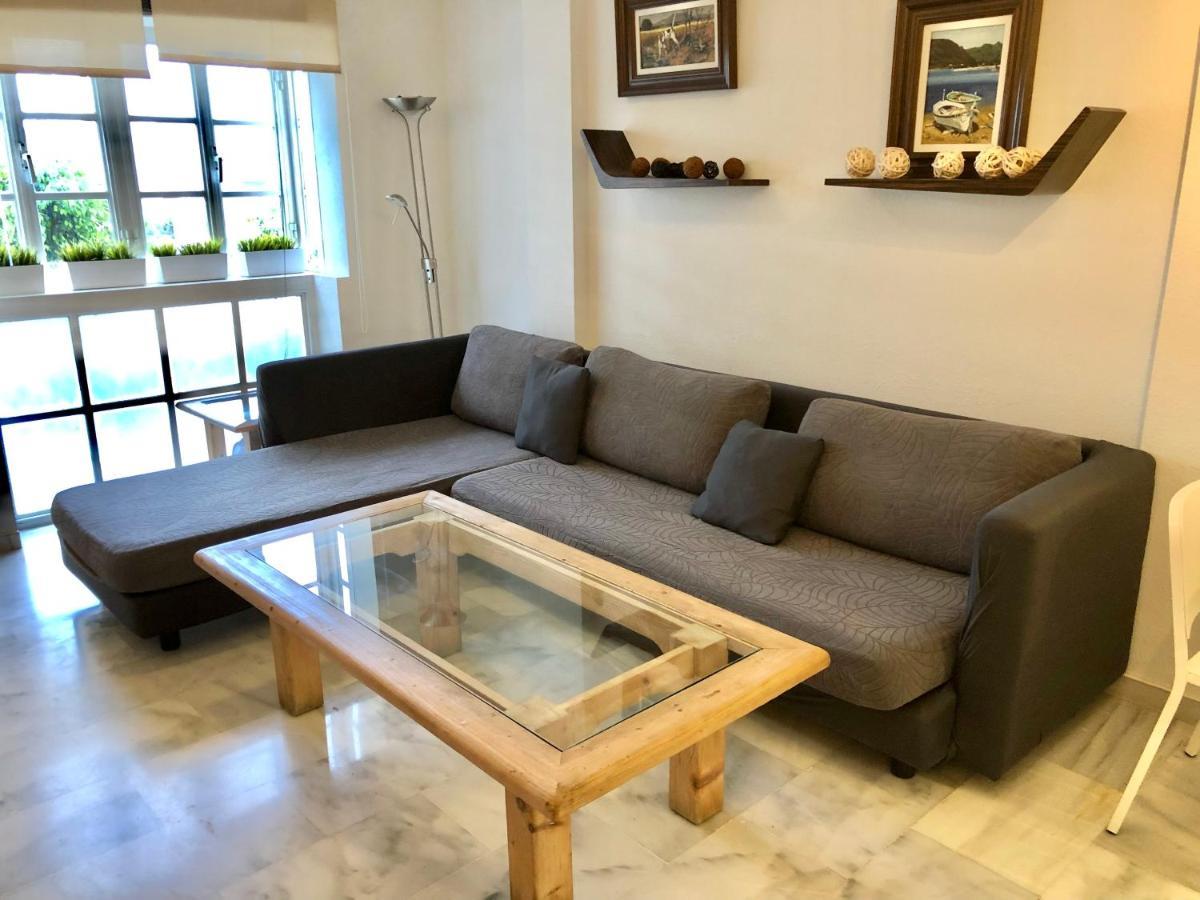 El Cortijuelo. Magnificent Triplex Terraced House With Rooftop Of 18M2, Overlooking The Sea. Parking Torremolinos Exteriör bild