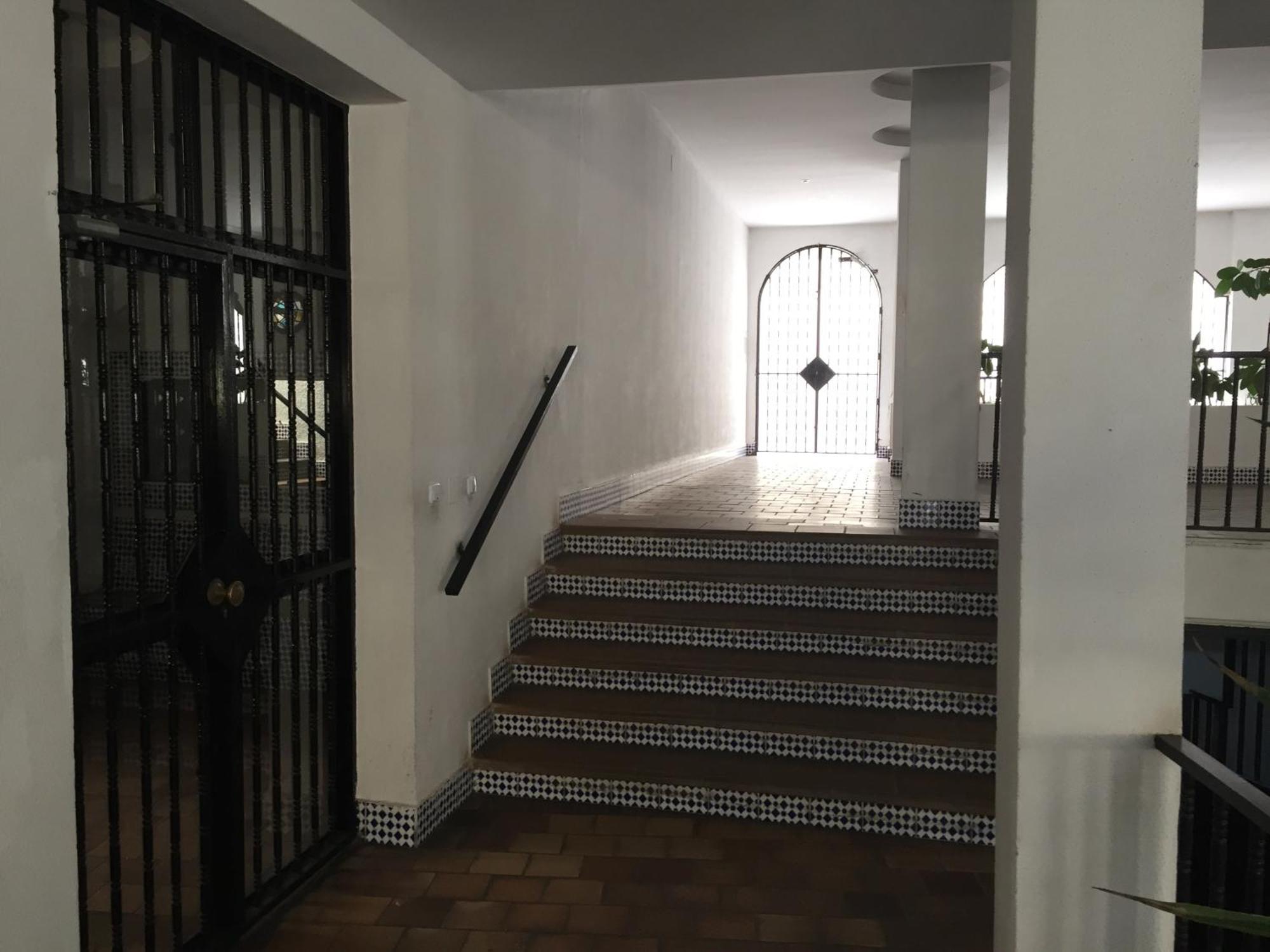 El Cortijuelo. Magnificent Triplex Terraced House With Rooftop Of 18M2, Overlooking The Sea. Parking Torremolinos Exteriör bild