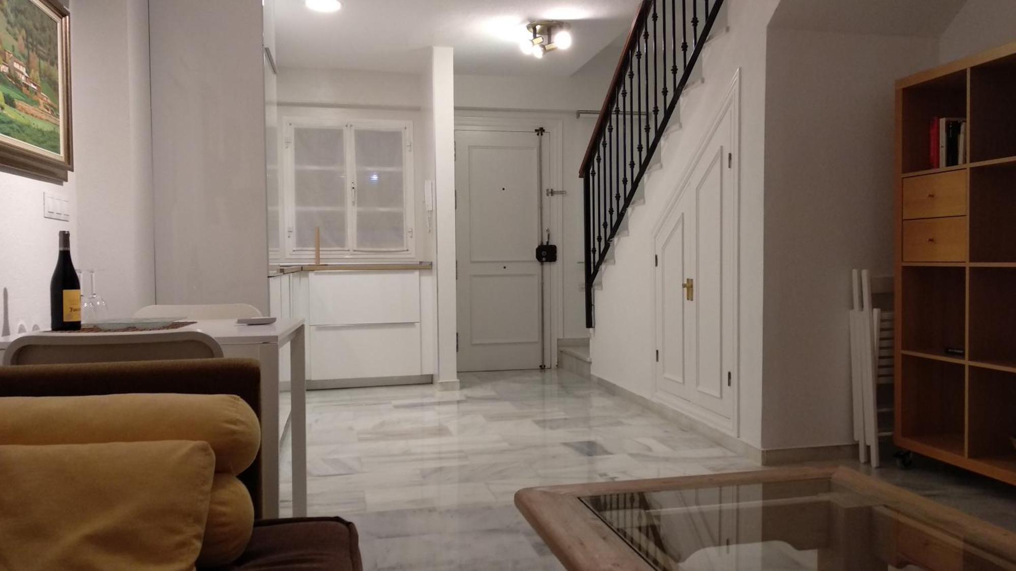 El Cortijuelo. Magnificent Triplex Terraced House With Rooftop Of 18M2, Overlooking The Sea. Parking Torremolinos Exteriör bild