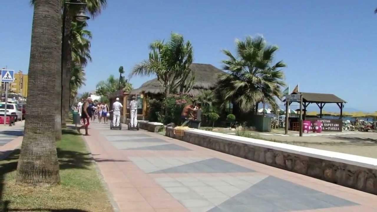 El Cortijuelo. Magnificent Triplex Terraced House With Rooftop Of 18M2, Overlooking The Sea. Parking Torremolinos Exteriör bild